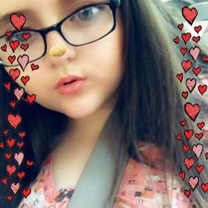 Meet your Posher, Clara